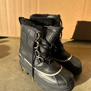 SOREL Caribou Horizon Boots